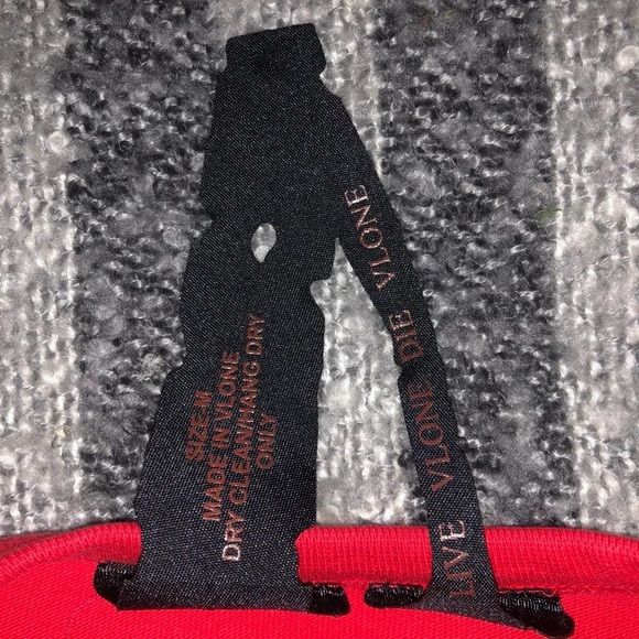 VLONE friends red - Picture 3 of 4